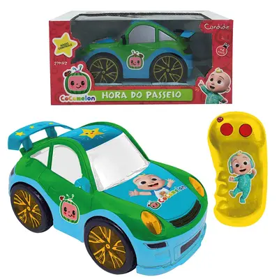 CARRO COM CONTROLE REMOTO SEM FIO FUSCA COCOMELON HORA DO PASSEIO 3 FUNCOES A PILHA