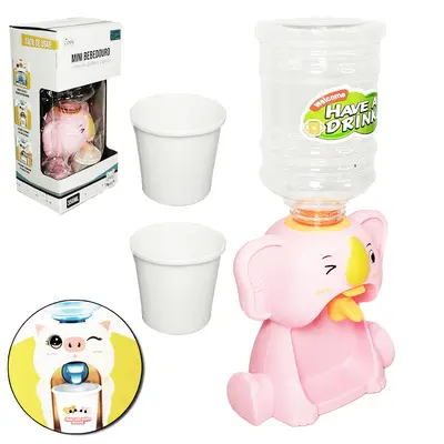 MINI BEBEDOURO DE PLASTICO COM MINI GALAO E COPOS