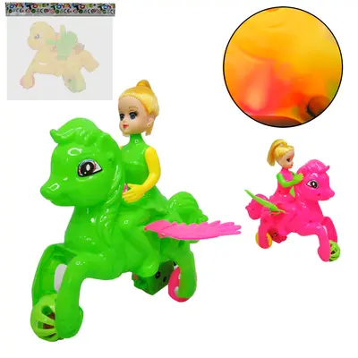 BONECA NO CAVALO A CORDA COM ASAS + GUIZO E LUZ COLORS NA SOLAPA