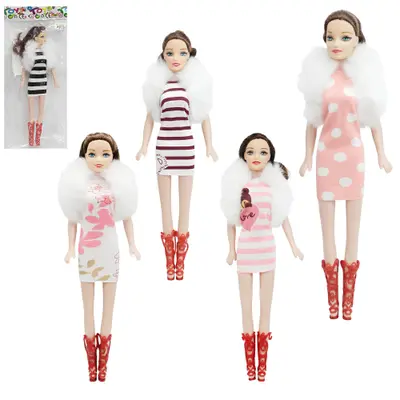 BONECA COM VESTIDO