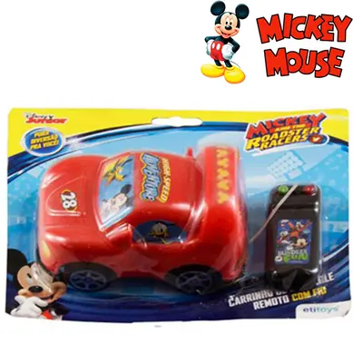 CARRO COM CONTROLE REMOTO COM FIO ROADSTER RACERS MICKEY A PILHA DISNEY