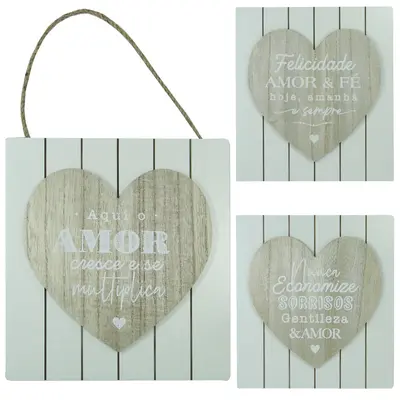 ENFEITE PLACA COM CORACAO DE MADEIRA FRASES PARA PENDURAR 23,8X21,3CM