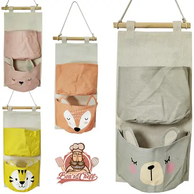 ORGANIZADOR DE POLIESTER PARA PENDURAR MULTIUSO COM 2 BOLSOS BICHINHOS 43X20CM