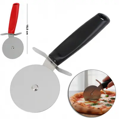 CARRETILHA CORTADOR DE PIZZA DE INOX CABO PLASTICO VERMELHO E PRETO BLACK LINE 18,5X8CM