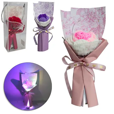 FLOR PERMANENTE BUQUE DE CROCHE COM MICRO LED A BATERIA NA CAIXA PVC 25X10X7CM