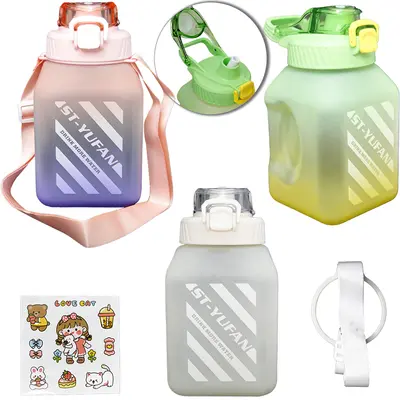 GARRAFA SQUEEZE DE PLASTICO EMBORRACHADO COM CANUDO + ADESIVO + TRAVA E ALCA 1500ML