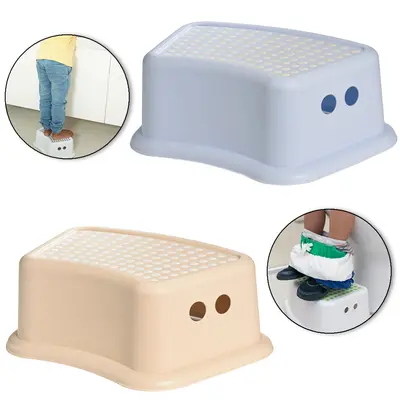 ESCADA DEGRAU DE PLASTICO ANTIDERRAPANTE 36,5X25X13CM