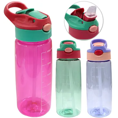GARRAFA SQUEEZE DE PLASTICO AS COM CANUDO + BOTAO E ALCA TRANSCOLOR 650ML