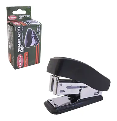 GRAMPEADOR DE METAL / PLASTICO COM EXTRATOR DE GRAMPO PRETO MINI SYSTEMATIC 26/6 6CM NA CAIXA