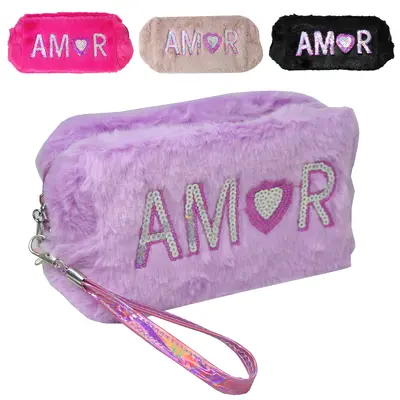 NECESSAIRE DE PELUCIA RETANGULAR FEMININA AMOR COM LANTEJOULA MAGICA COM ALCA E ZIPER 18X10X7CM