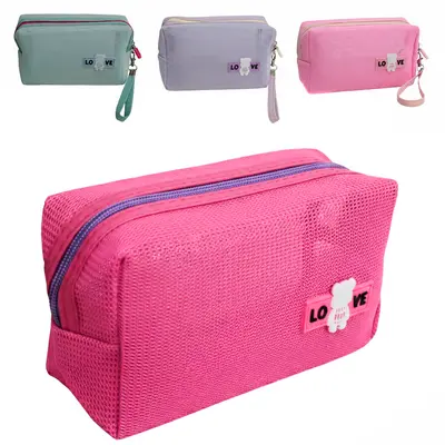 NECESSAIRE DE PVC RETANGULAR LOVE COM ALCA E ZIPER VERSY 18X10,5X7CM