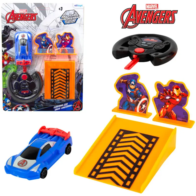 CARRO COM LANCADOR + RAMPA E ACESSORIOS 5 PECAS VINGADORES/AVENGERS