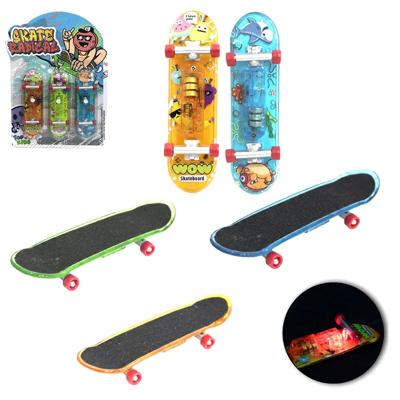 SKATE DE DEDO RADICAL TOP KIDS COM LUZ 3 PECAS A BATERIA