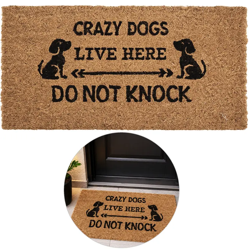 TAPETE CAPACHO DE PISO DE FIBRA RETANGULAR EMBORRACHADO SWEET HOME CRAZY DOGS LIVE HERE DO NOT KNOCK 60X33CM