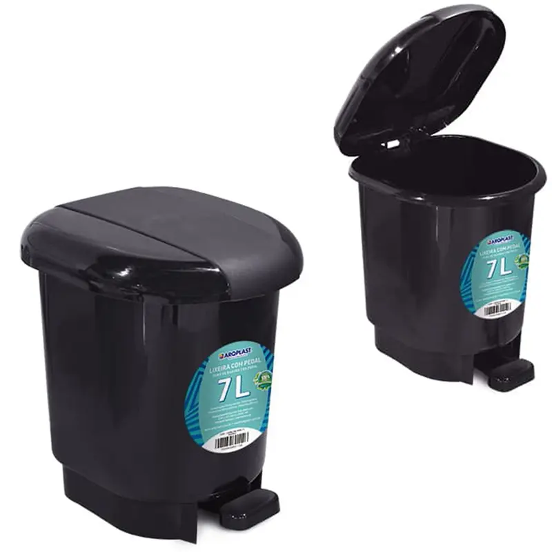 LIXEIRA COM PEDAL DE PLASTICO BLACK E TAMPA PRATA 7L