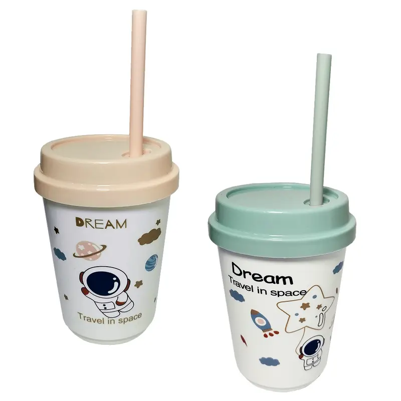 COPO COM TAMPA E CANUDO DE PLASTICO ASTRONAUTA 270ML