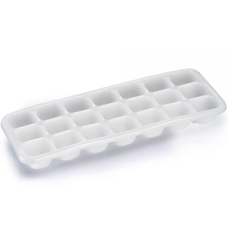 FORMA DE GELO COM 21 CAVIDADES RETANGULAR DE PLASTICO 26X10X2,5CM
