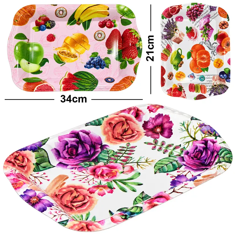 BANDEJA DE PLASTICO RETANGULAR COM ALCA ESTAMPAS SORTIDAS 34X21CM