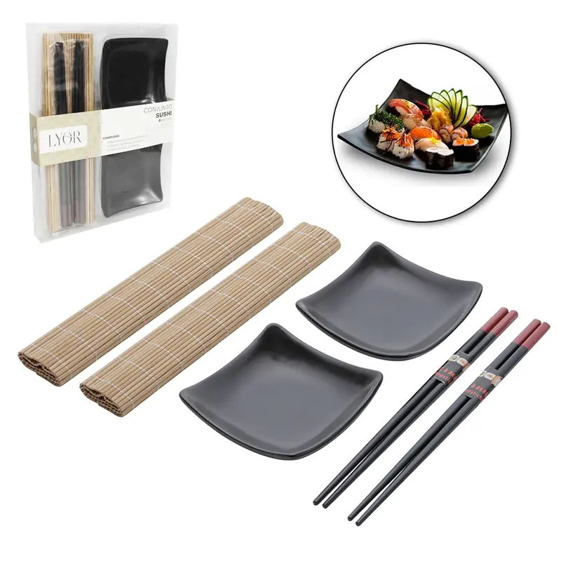CONJUNTO PARA SUSHI COM 2 PRATOS MOLHEIRAS DE PORCELANA + 2 ESTEIRAS E 2 PARES DE HASHI / PALITO DE BAMBU SENDAI