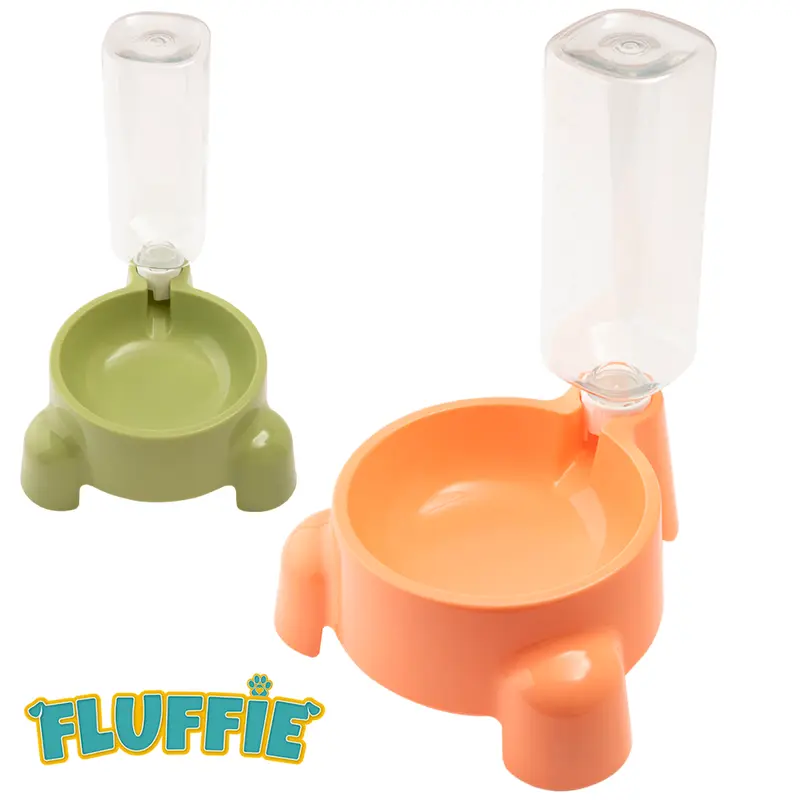 COMEDOURO / BEBEDOURO DE PLASTICO COM ADAPTADOR + GARRAFA 550 / 550ML 26X20X18,5CM