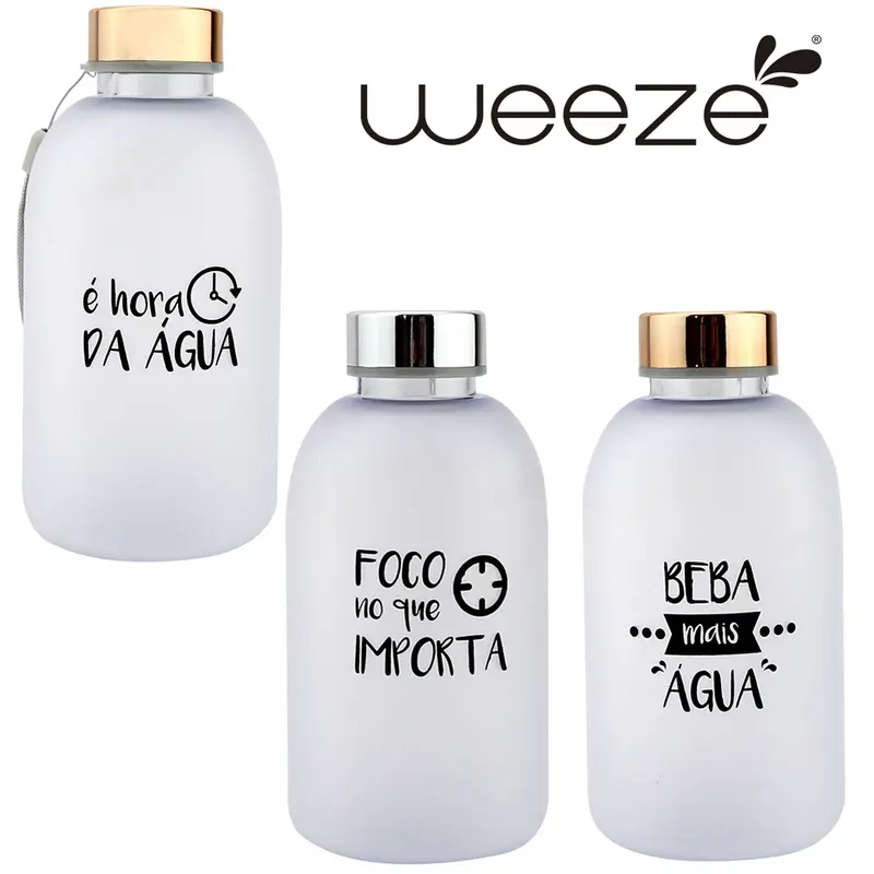 GARRAFA SQUEEZE DE PLASTICO AS EMBORRACHADO FRASES COM TAMPA + ALCA WEEZE METALIZADO 600ML