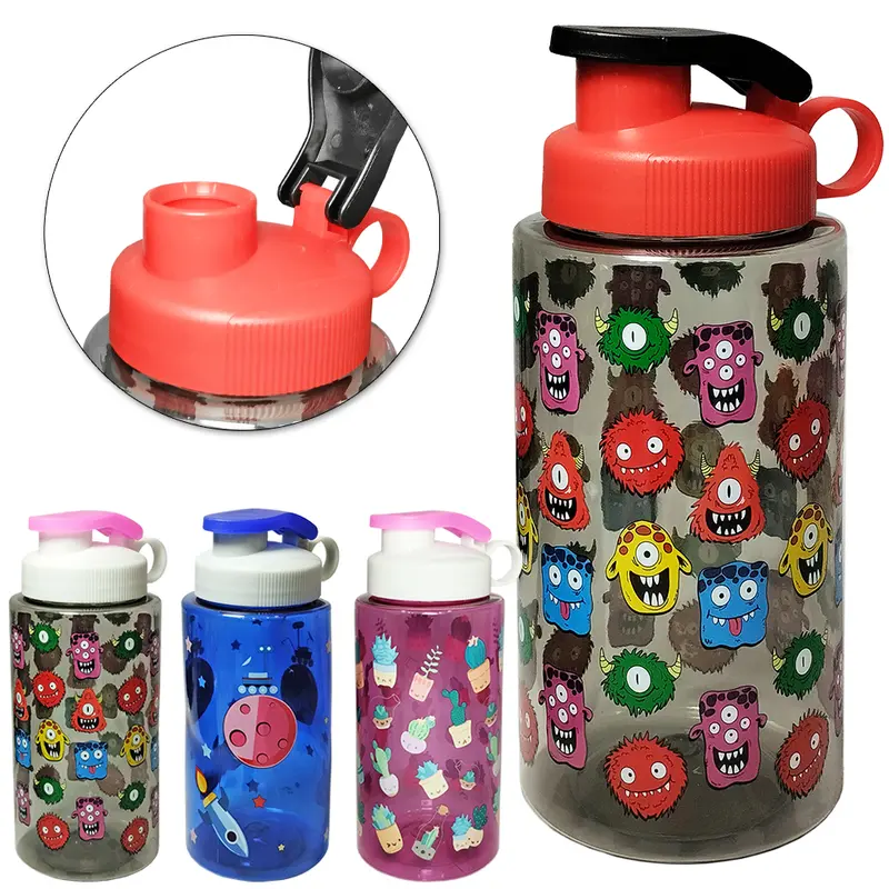 GARRAFA SQUEEZE DE PLASTICO PET ESTAMPAS SORTIDAS COM ALCA 650ML