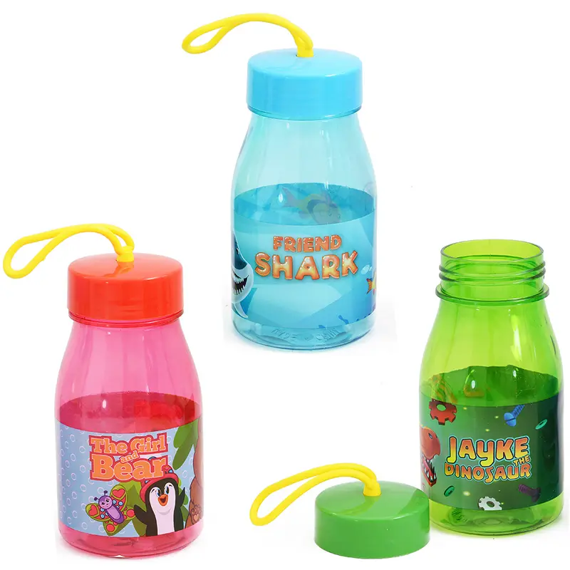GARRAFA SQUEEZE DE PLASTICO PET ESTAMPAS SORTIDAS COM ALCA DE SILICONE 350ML